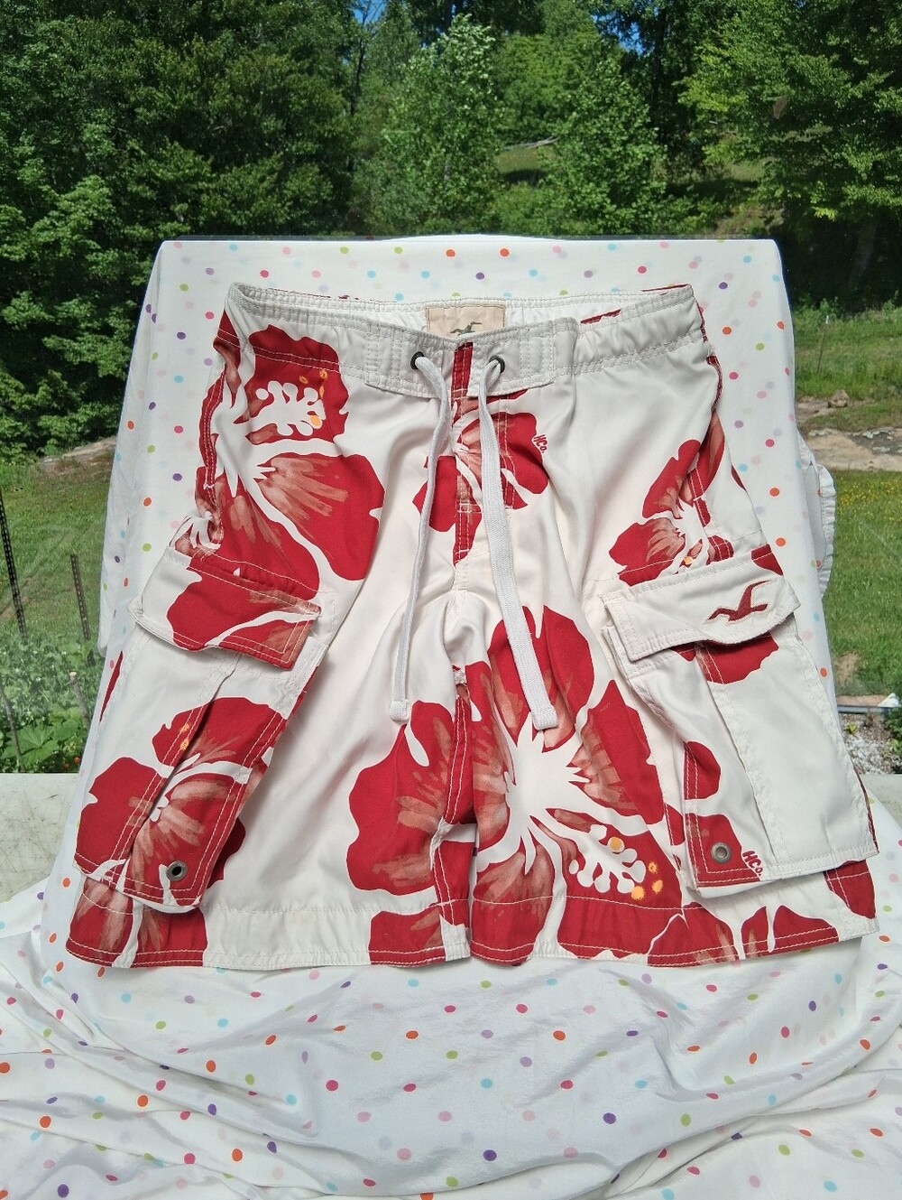 Hollister Men's Swim Trunks White/Red Tropical 2 Cargo & 1 Back Pocket